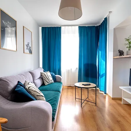 La Lemur * 노비 삭츠